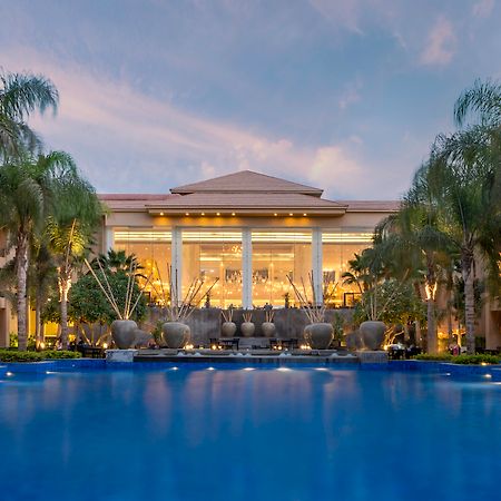Dusit Thani Lakeview Il Cairo Esterno foto The Westin Nanjing