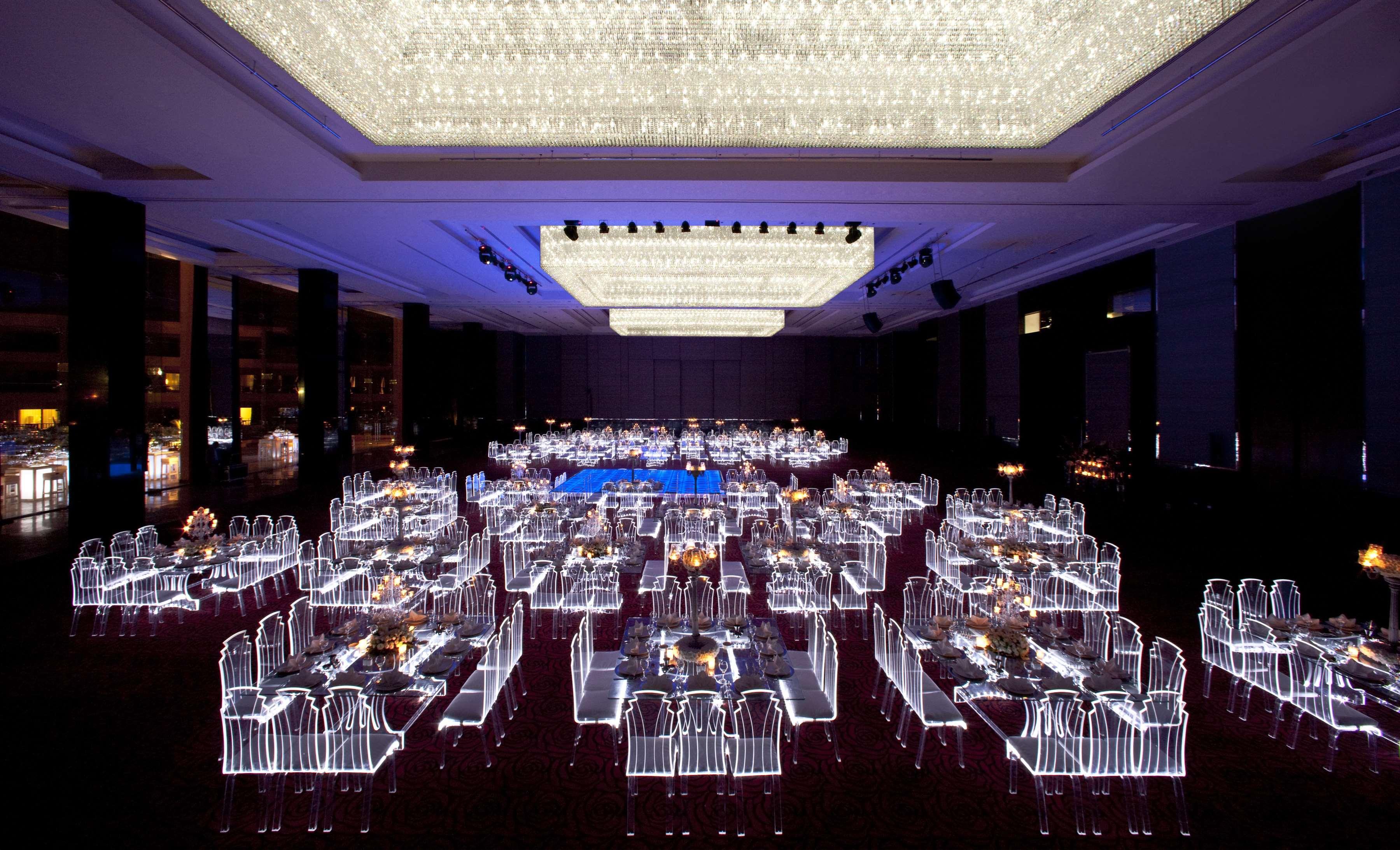 Dusit Thani Lakeview Il Cairo Esterno foto The ballroom
