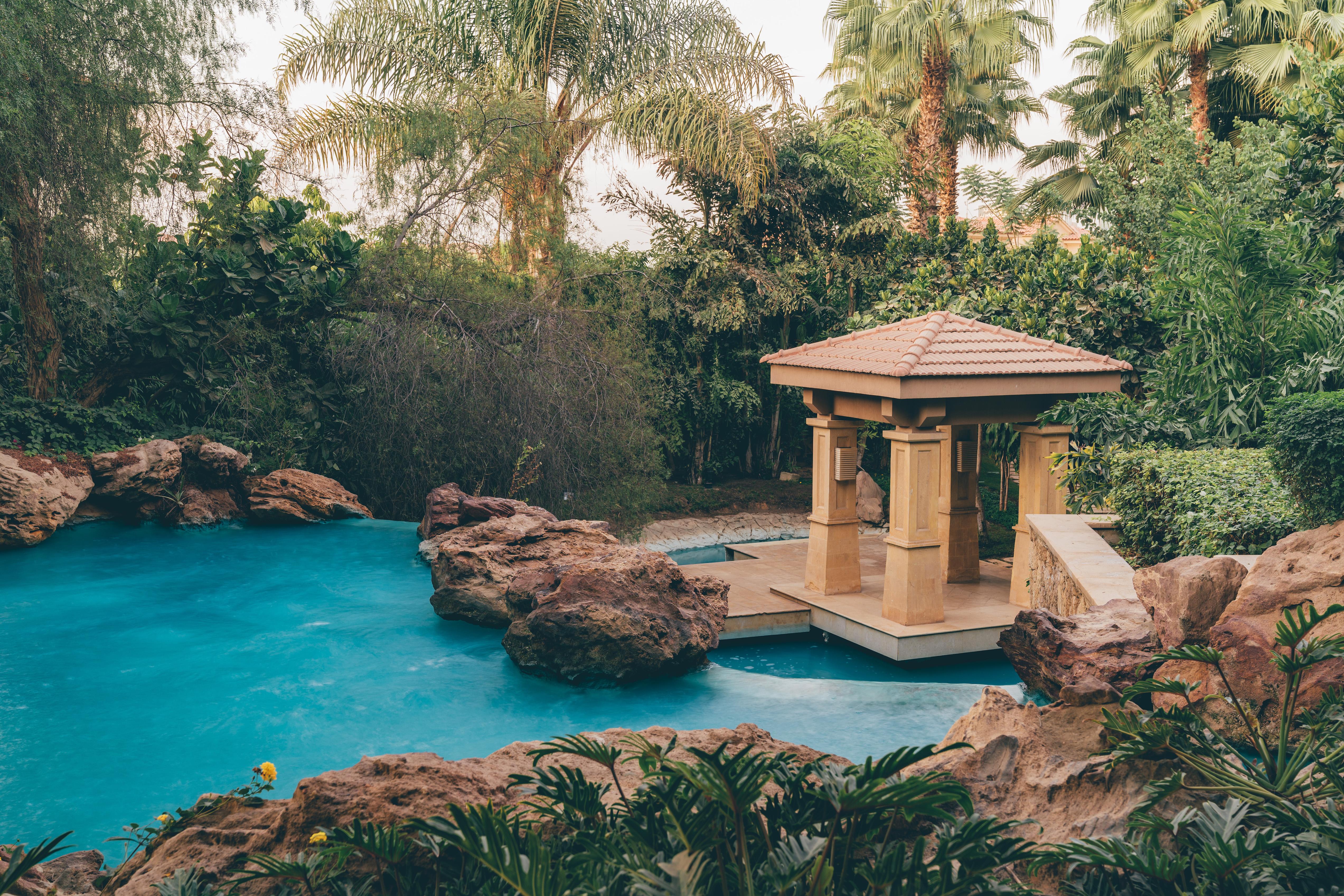 Dusit Thani Lakeview Il Cairo Esterno foto The Mirage