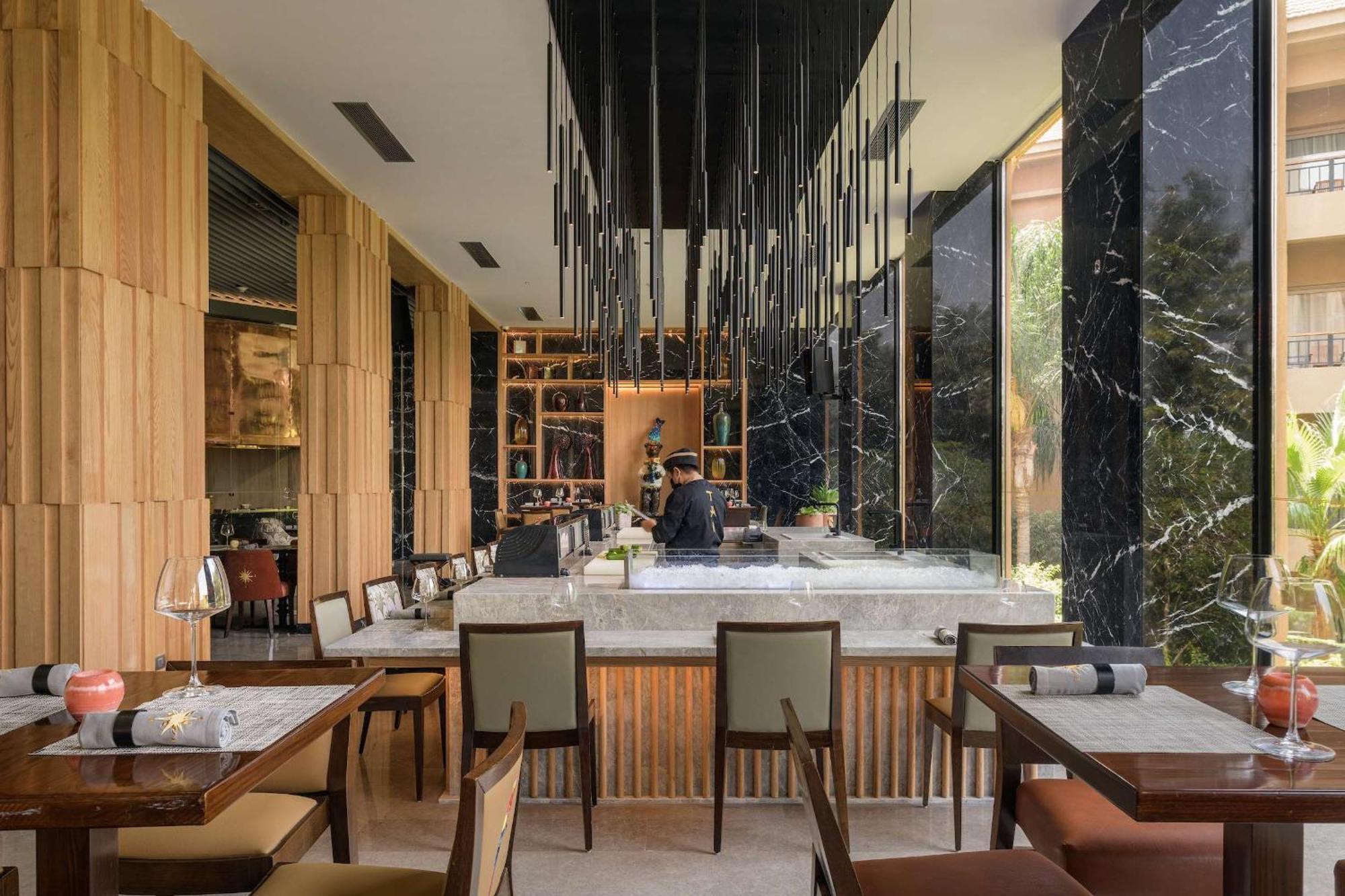 Dusit Thani Lakeview Il Cairo Esterno foto The Bar